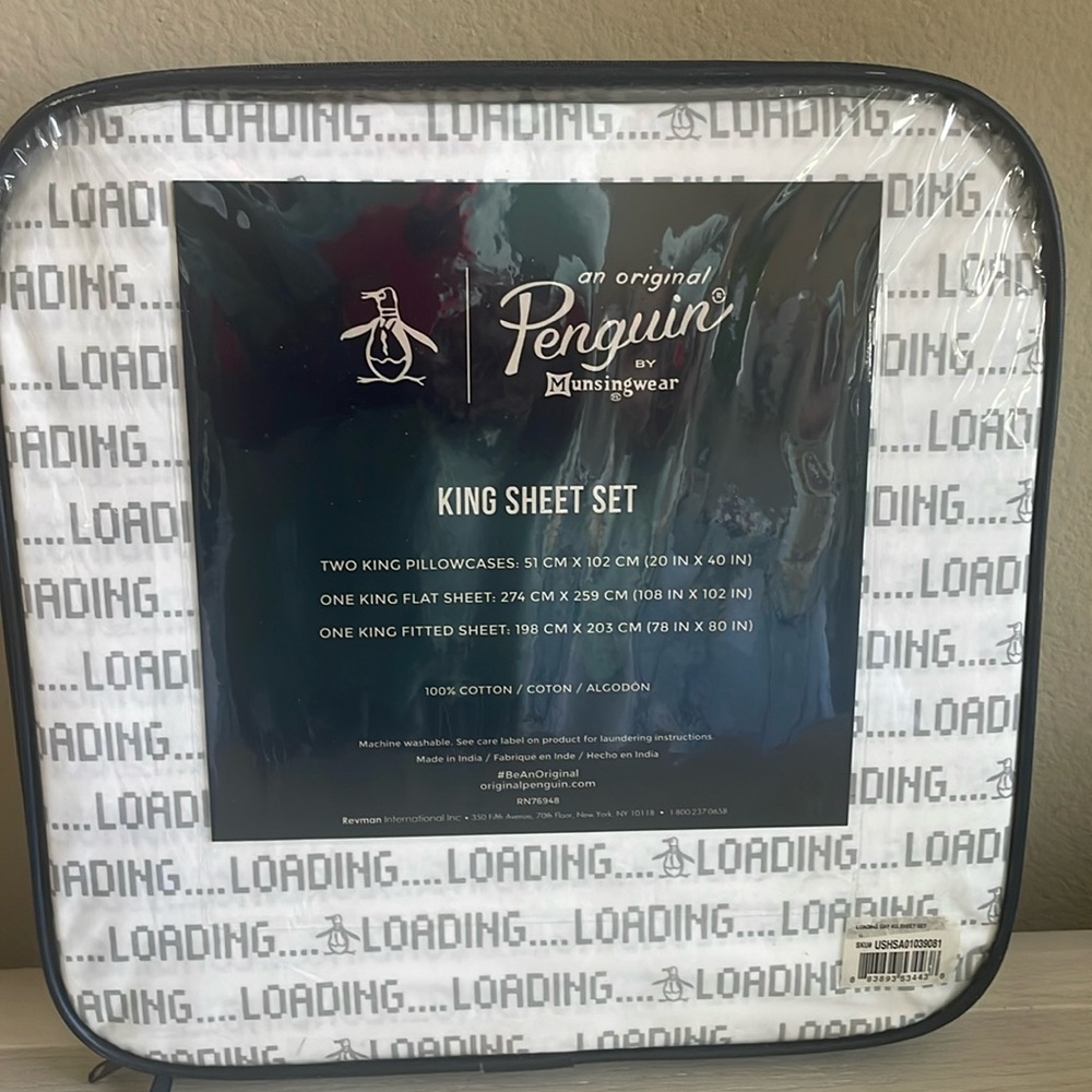 Never Used - Penguin By Munsingwear “Loading” King Sheet Set